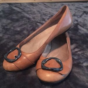 🔥price drop🔥 Naturalizer Flats!  Barely worn!!